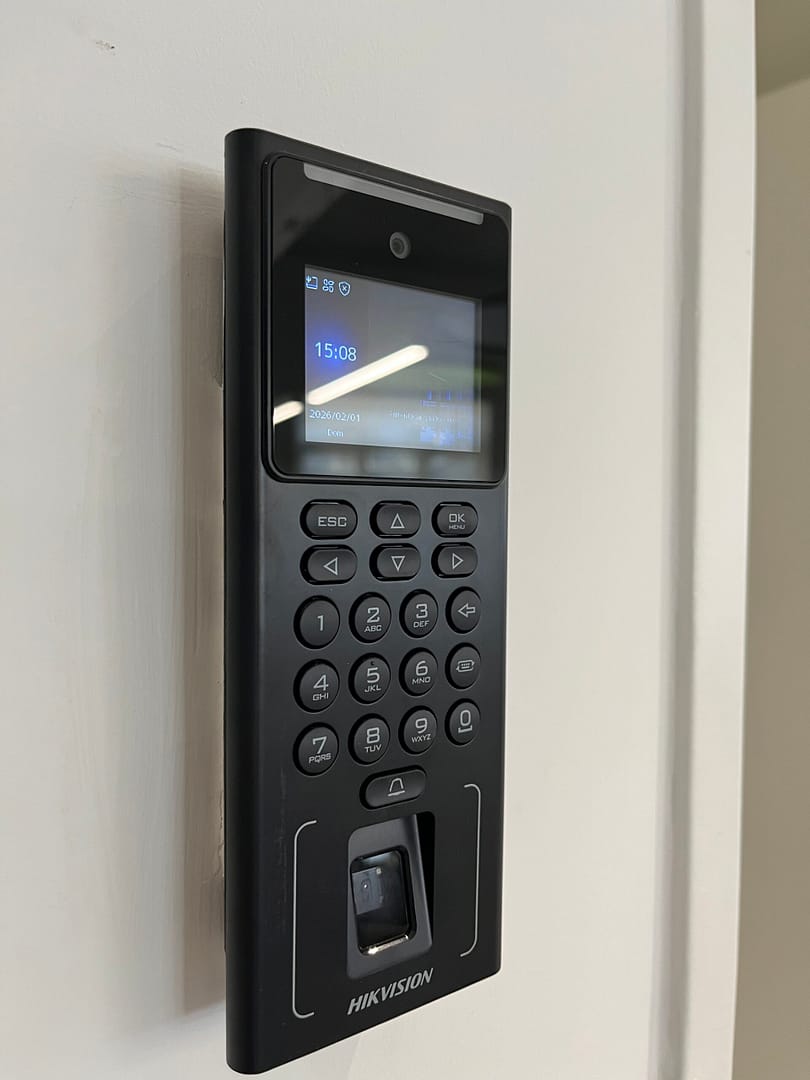 Control de Acceso en Oficinas – Evergreen